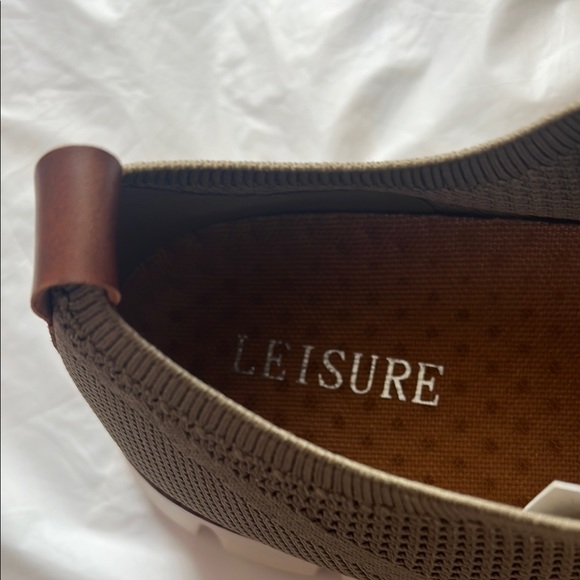 New Men's Olive Casual Sneakers - Picture 4 of 6